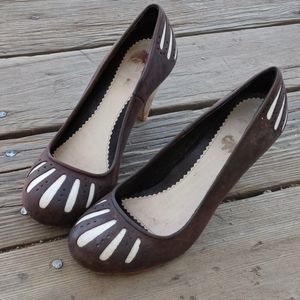 J Shoes oiled leather pump